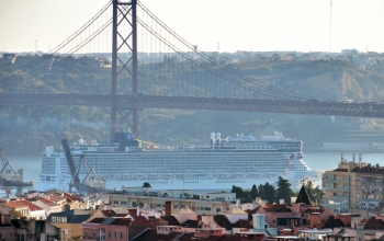 Escritório nas Amoreiras 340m2 vista sobre o Tejo e Monsanto